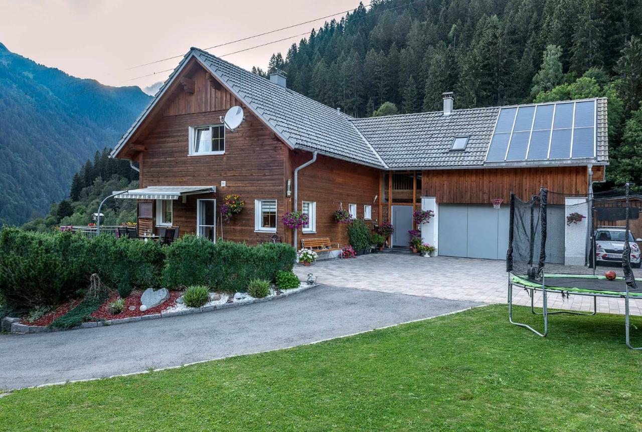Haus Ambiatscha Apartment Sankt Gallenkirch Exterior photo